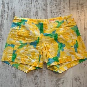 Lily Pulitzer floral shorts. Like new. Size 00.